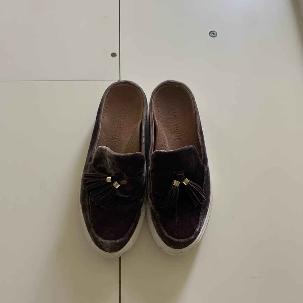 Kenneth Cole Gentle Souls Rory Velvet Mules